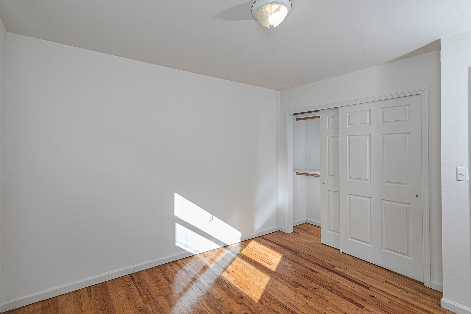 Beverwyck Gardens Apartments, 87B North Beverwyck Road, Lake Hiawatha